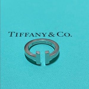Tiffany & Co. T ring
